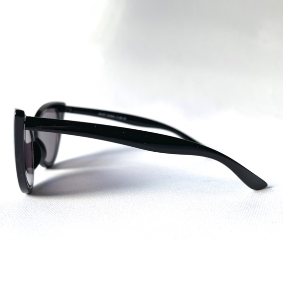 Vintage +1.00 Sun Reader Dead Stock Pointy Black Slanted Cat Eye Reading Glasses - Picture 8 of 13